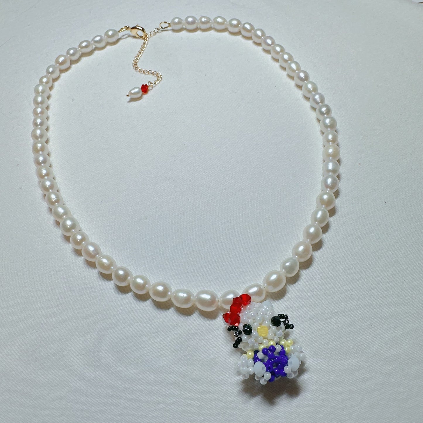 Retro Hello Kitty Pearl Necklace