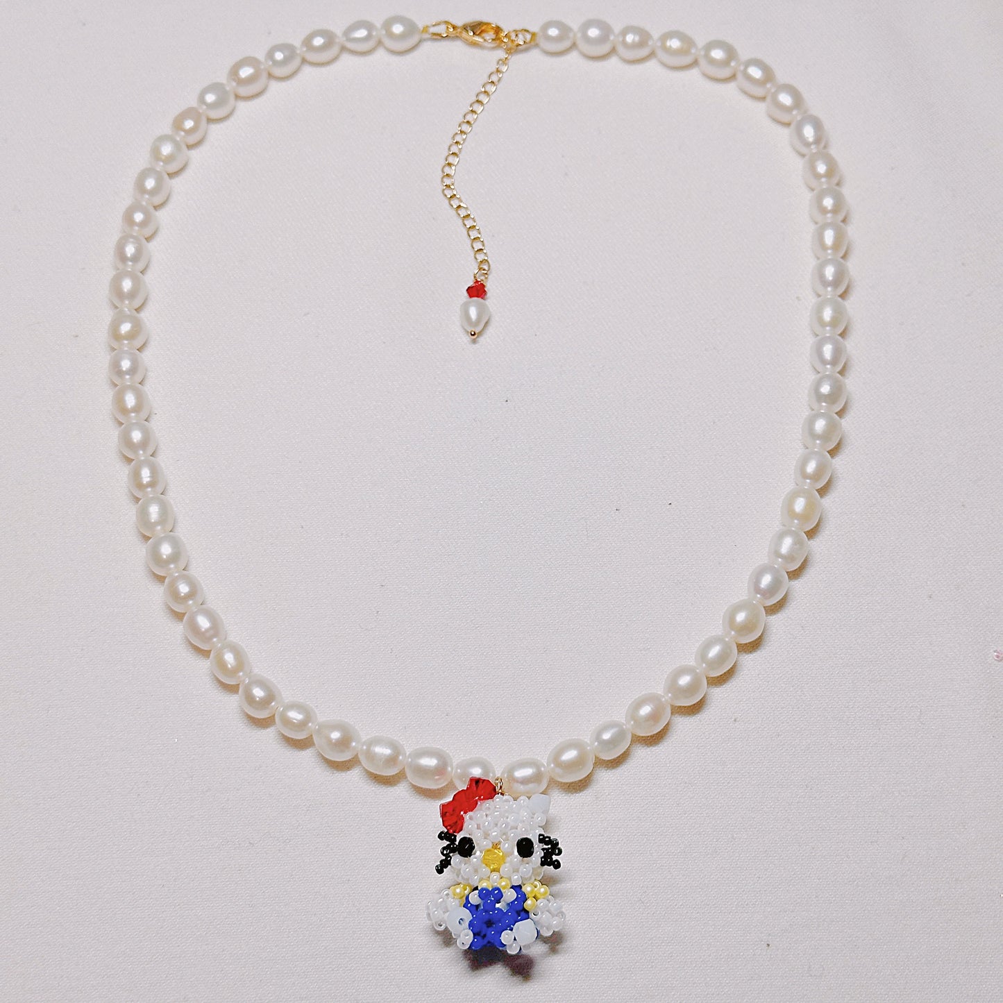 Retro Hello Kitty Pearl Necklace