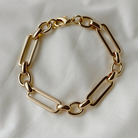 90s Model Chain Bracelet